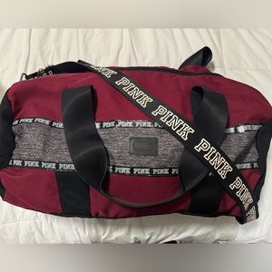 PINK duffle bag ✨
